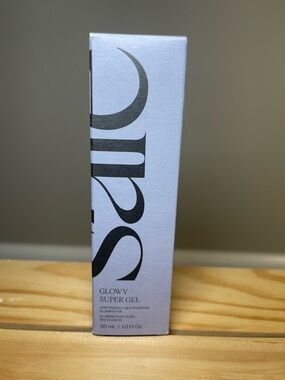Saie Glowy Super Gel - Lavender Box with Black Text